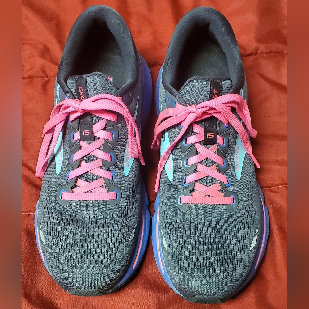 Womens Brooks